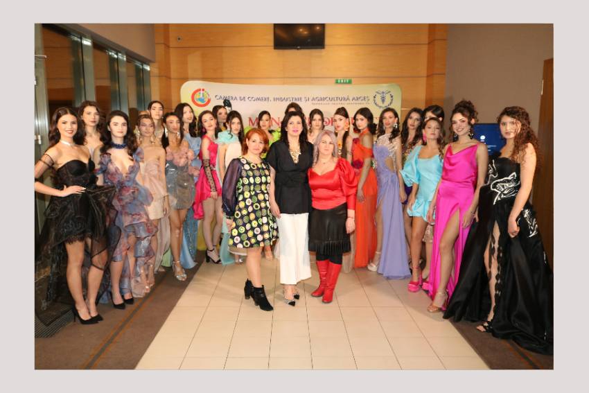 Carmen Rădulescu prezentare moda Carmen Rădulescu prezentare moda