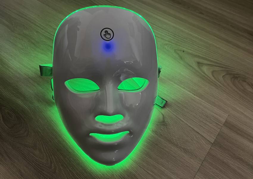 Eficiența măștilor LED: Minune sau iluzie în îngrijirea pielii? 2 Sursă foto: AV anchetaonline.ro