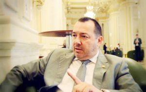 Cătălin Rădulescu s-a lepădat de Călin Georgescu și le cere pesediștilor să-l voteze pe Ponta 1 Sursă foto: ediția tipărita