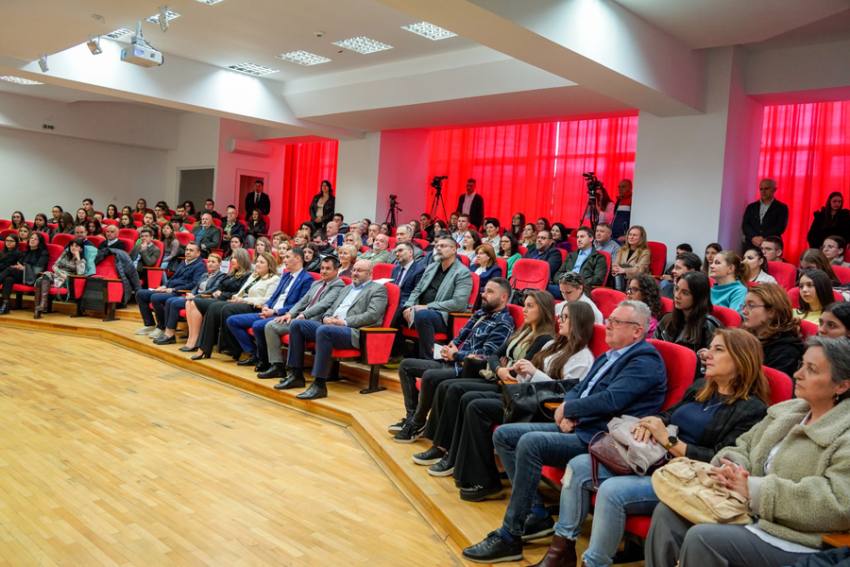 Peste 91 de tone de aur fin. "Tezaurul Băncii Naționale a României trimis la Moscova și nerecuperat - o creanță mai veche de un secol" 1 Sursă foto: CJ Argeș.