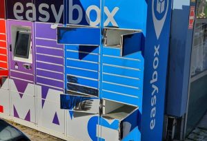 6AAC35C1 F4E2 4F27 A7E0 A030446A9B8C - Comanda produse online, apoi le fura din easybox! Tânăr de 18 ani prins în flagrant