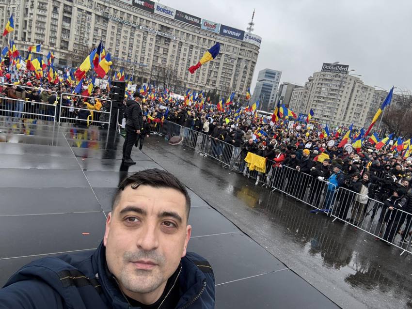 AUR, ordin pe unitate: 200.000 de semnături în 24 de ore! 1 Sursă foto: FB George simion