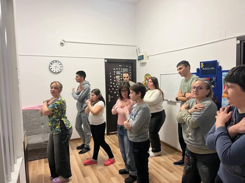 Sursă foto: Asociația Părinților Copiilor cu Autism Argeș.