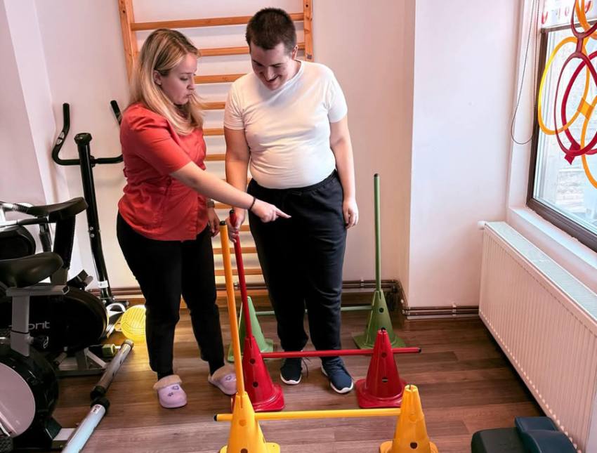 Colegiul "I.C.Brătianu" alături de copiii cu autism. Spectacol caritabil pe 20 martie 4 Sursă foto: Asociația Părinților Copiilor cu Autism Argeș.