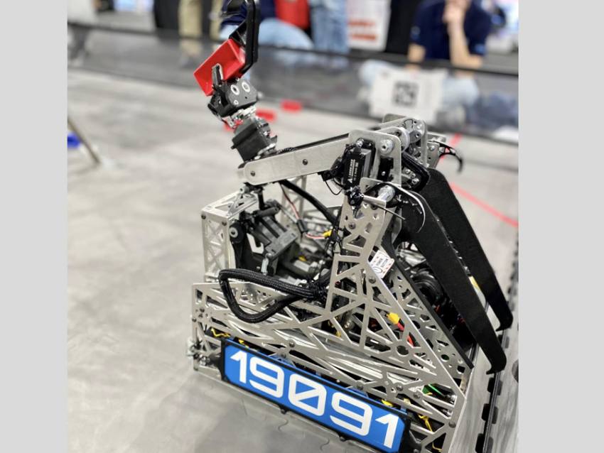 Piteștiul, capitala roboticii: Campionatul Național FIRST Tech Challenge România a reunit 60 de echipe din România 2 Sursă foto: FB Primăria Munciipiului Pitești.