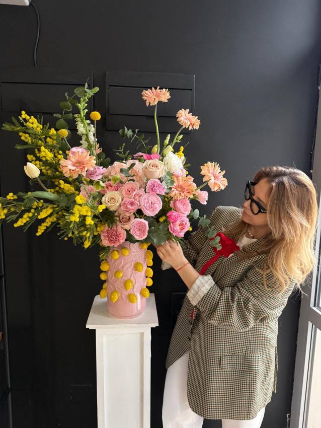 Roxana Sima. Florile sunt un simbol al sensibilității, dar și al rezilienței – exact ca femeile din business 2 Roxana Sima