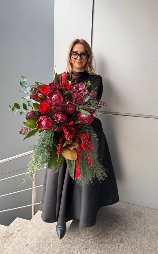 Roxana Sima. Florile sunt un simbol al sensibilității, dar și al rezilienței – exact ca femeile din business 3 Roxana Sima