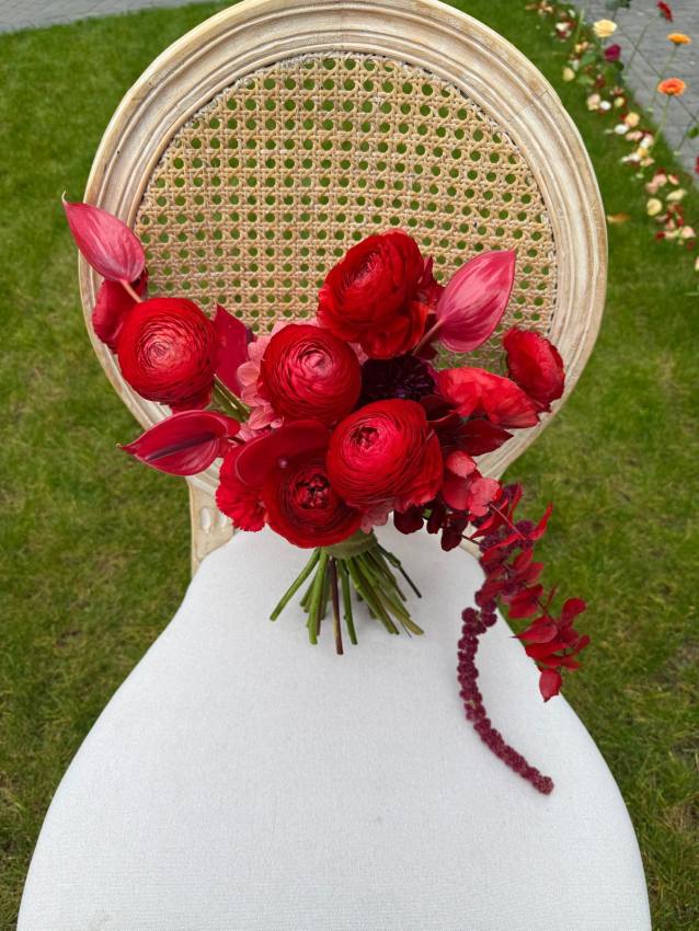 Roxana Sima. Florile sunt un simbol al sensibilității, dar și al rezilienței – exact ca femeile din business 6 TAJ 4 - Roxana Sima. Florile sunt un simbol al sensibilității, dar și al rezilienței – exact ca femeile din business