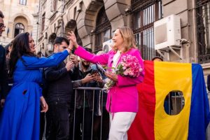 George Simion și Elena Lasconi, undă verde de la BEC 1 Sursă foto: fb Elena Lasconi