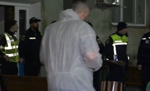 cats 5 - Un tânăr de 25 de ani și-a decapitat mama