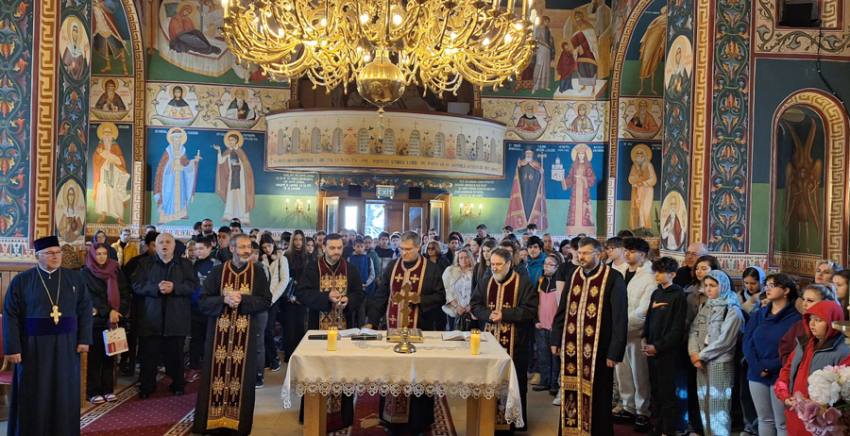 Sursă foto: FB Arhiepiscopia Argeșului și Muscelului.