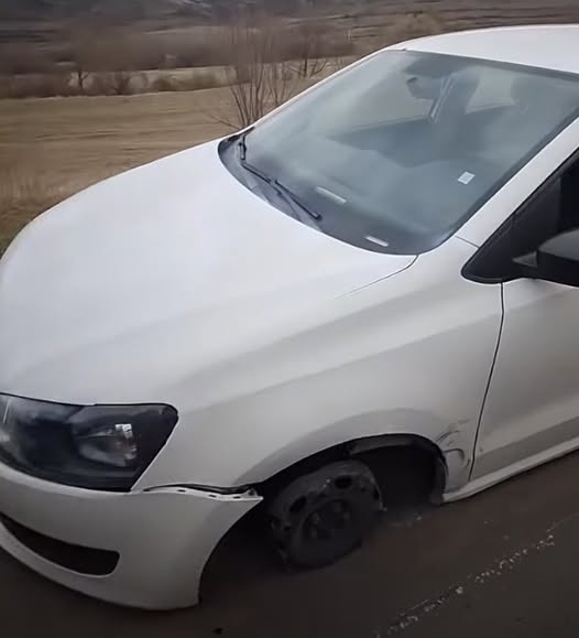 (Video) Șofer amendat și internat pentru investigații de specialitate după ce a condus o mașină fără anvelope 1 auto fara anvelope