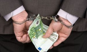 L-au angajat pentru o sobă, dar le-a furat 4.000 de euro! Tânăr de 25 de ani, reținut 1 MDZlNmM3ZGM5MGQxNjZjMjA0YzY2MDVhMjQxNGM.thumb - L-au angajat pentru o sobă, dar le-a furat 4.000 de euro! Tânăr de 25 de ani, reținut