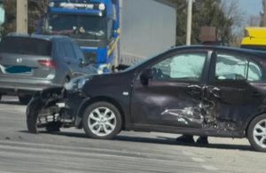 Carambol cu trei mașini în Albota! O persoană a ajuns la spital 1 e4728a93 faef 40af be83 f264a9f213b6 - Carambol cu trei mașini în Albota! O persoană a ajuns la spital