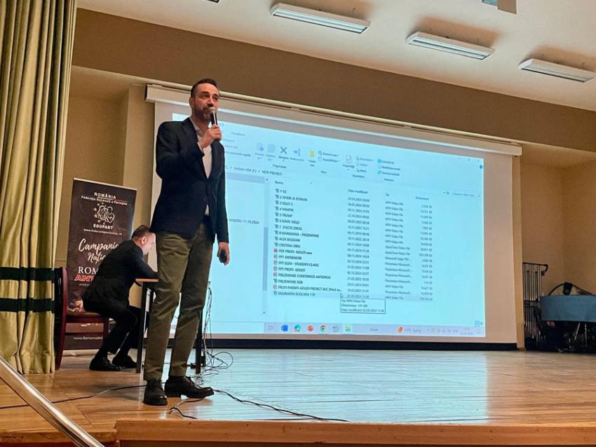 Expertul antidrog Cătălin Țone a vorbit elevilor din Pitești 1 Sursă foto: FB Primăria Municipiului Pitești.
