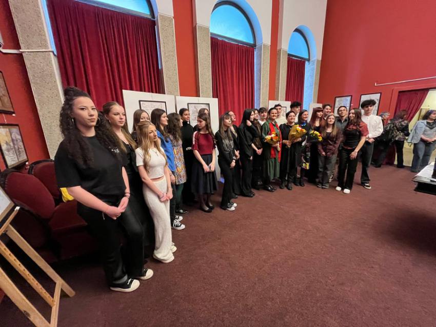 Sursă foto: FB Teatrul Al Davila Pitești.