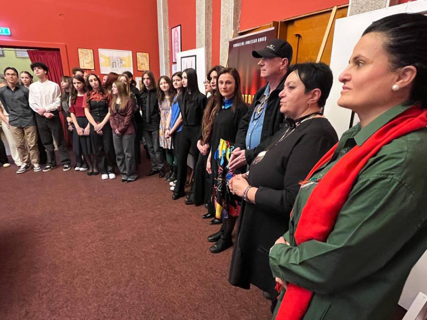 Sursă foto: FB Teatrul Al Davila Pitești.