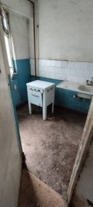 Pitești. Focar de infecție în casa unei foste profesoare! 3 12cc7723 5e09 404b 92be 8a9264e443fe - Pitești. Focar de infecție în casa unei foste profesoare!