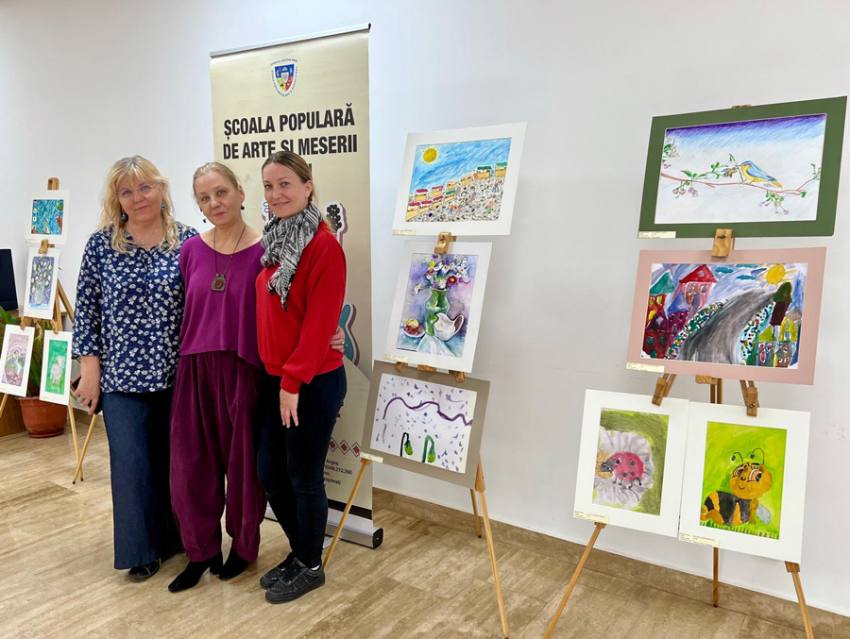 foto expozitie Ecouri de primavara1 Sursă foto: CJ Argeș.
