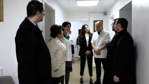 486972702 636425232636816 7487550494484299103 n - Medicii de la “Dr. Irimia”, consultații gratuite la clinica din curtea bisericii Mavrodolu