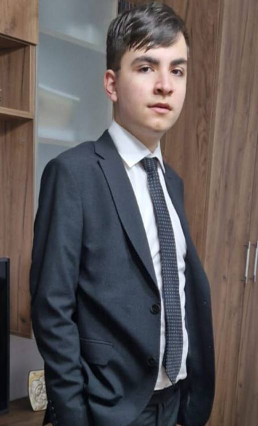 La doar 19 ani a fost diagnosticat cu leucemie acută. Apel umanitar pentru Andrei! 1 Sursă foto: FB Aurel Costache