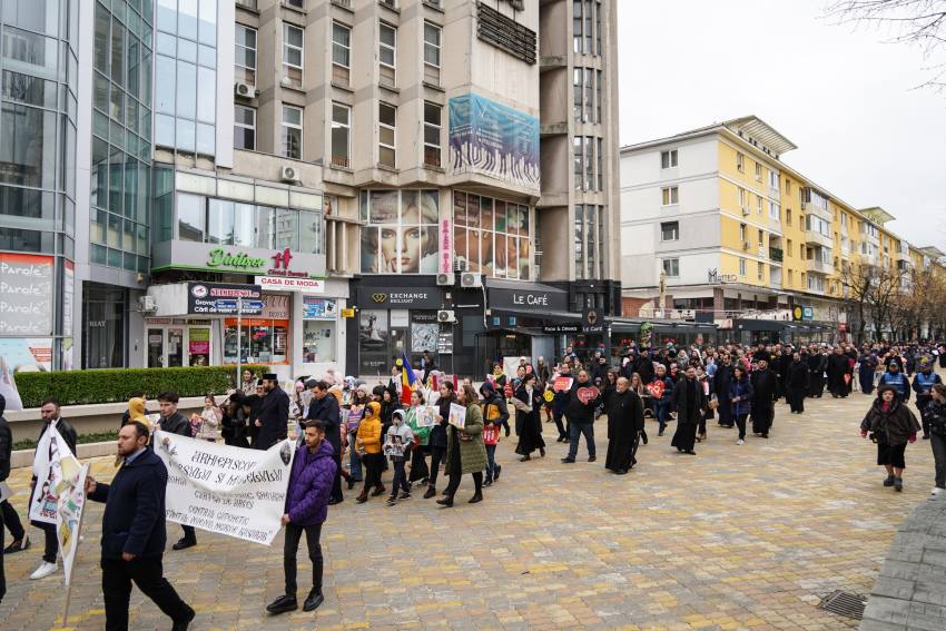 487096897 637323032547036 4936717769306540278 n - (Video) O nouă ediție a „Marșului pentru Viață” , azi la Pitești
