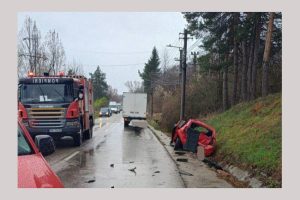 Accident cu victime în Argeș! Impact între un autoturism și o autoutilitară 1 accident Argeș Campulung