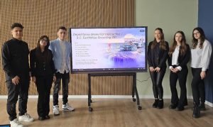 EARTHWISE RECYCLING - EARTHWISE RECYCLING. COLEGIUL ECONOMIC „Maria Teiuleanu” Pitești