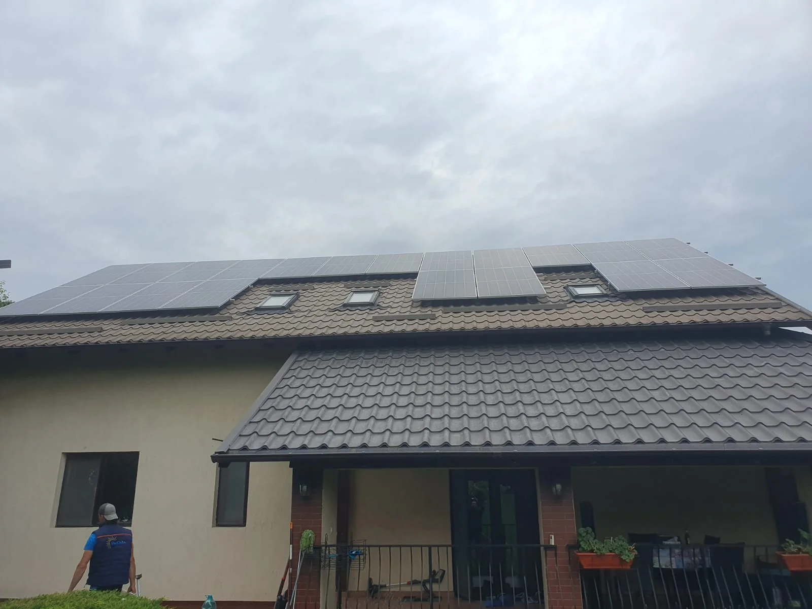 Decris panouri fotovoltaice