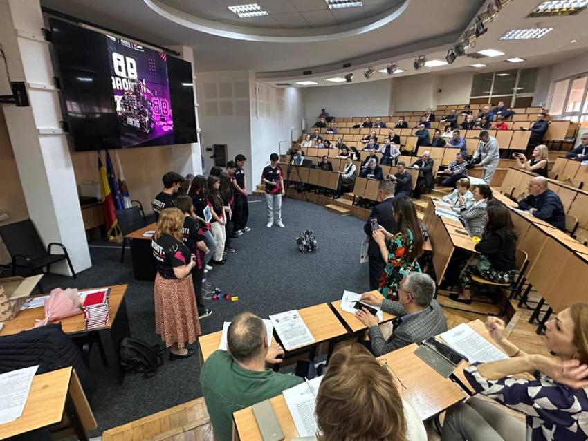 Cristian Gentea: ”Ne bucurăm şi ne mândrim cu pasiunea și talentul lor!” 7 Sursă foto: FB Cristian Gentea.