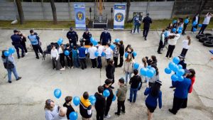 7215fcf8 6deb 4f68 b3c6 0286f678ea2c - Experiență inedită pentru elevi! Au descoperit universul jandarmilor argeșeni