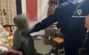 cats - Argeș. Printre cei care au profitat de adolescenta de 15 ani se află și un profesor