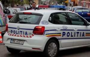 img - Primar atacat cu cuţitul de un bătrân de 91 de ani