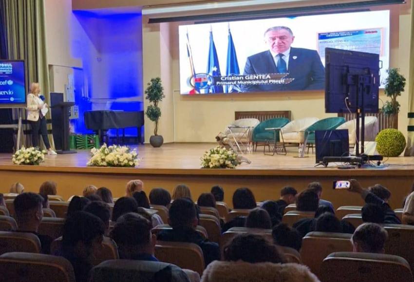 Sursă foto: FB Primăria Municipiului Pitesti.