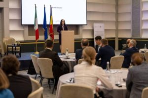 România și Italia fac front comun pentru consolidarea pieței muncii! ”Este vital ca fiecare angajat să poată dobândi și abilități transversale” 1 Sursă foto: FB MMFTSS
