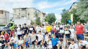 Tabără gratuită pentru 30 de elevi din Costeşti cu performanţe la concursuri şi olimpiade şcolare 1 elevi costesti primar Baicea