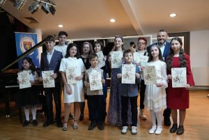 Premianții concursului de pian „Primăvara Artelor” 1 pian - Premianții concursului de pian „Primăvara Artelor”