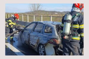incendiu auto pe A1