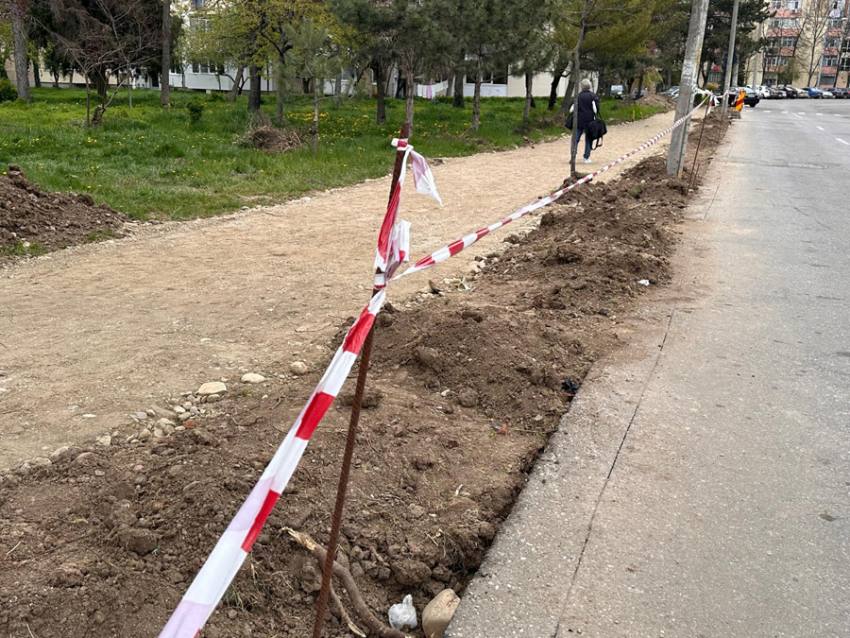 Atenție, cetățeni! Se lucrează pe strada Tineretului din cartierul Craiovei 3 Sursă foto: Primăria Municipiului Pitești.