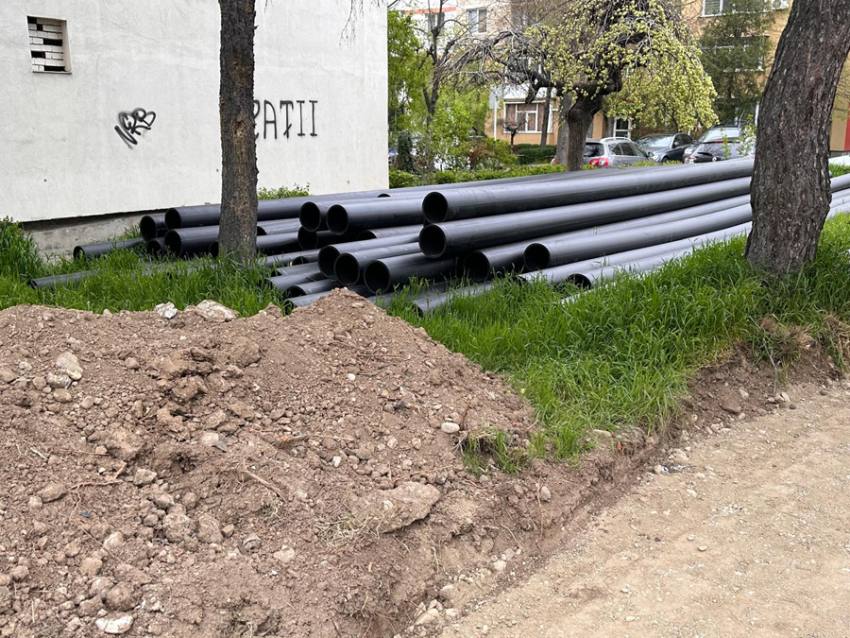 Atenție, cetățeni! Se lucrează pe strada Tineretului din cartierul Craiovei 6 Sursă foto: Primăria Municipiului Pitești.