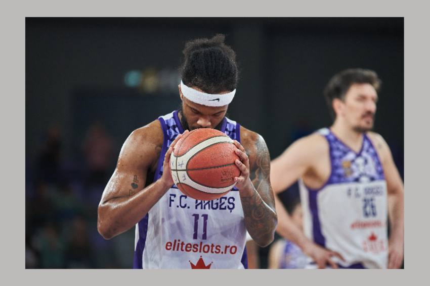 Vinerea Mare e sărbătorită la Pitești Arena. Hai la meci! 1 meci fc arges baschet