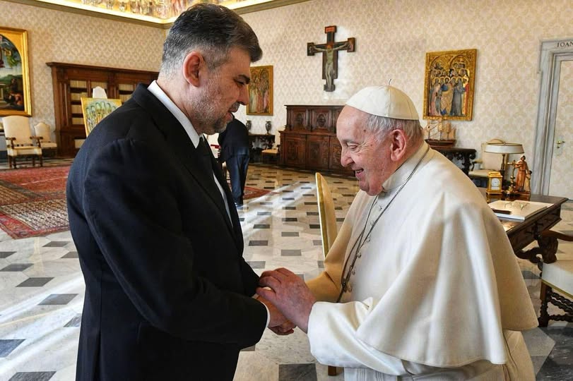 Marcel Ciolacu și Papa Francisc Marcel Ciolacu și Papa Francisc