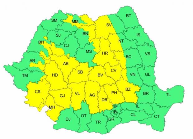 (Video) Vremea rea le dă bătăi de cap șoferilor din Argeș! Trafic îngreunat! 3 ploi cod galben ANM