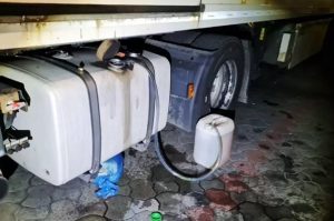 Bărbat din Topoloveni, reținut după ce a furat aproape 5.000 de litri de motorină 1 cats - Bărbat din Topoloveni, reținut după ce a furat aproape 5.000 de litri de motorină