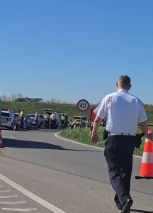 Accident grav pe autostrada M1 din Ungaria! Trei români au murit pe loc 2 img 4 - Accident grav pe autostrada M1 din Ungaria! Trei români au murit pe loc