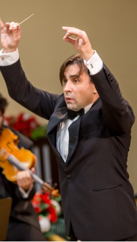 Traian Ichim - Joi, 1 mai! Bass grill&violin, la Filarmonica Pitești!