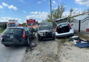 accident 3 masini Argeș