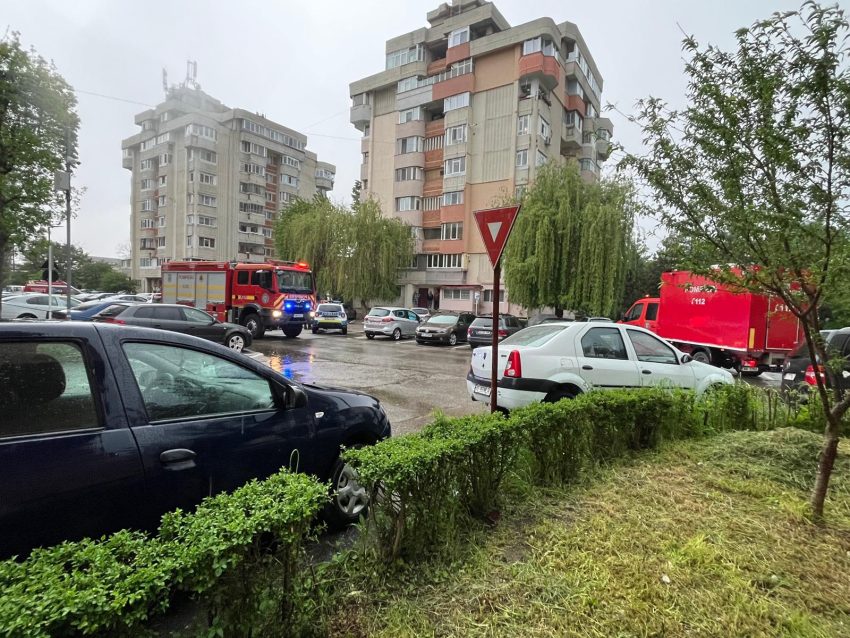 incendiu apartament Pitesti