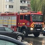 O oală uitată pe aragaz a creat panică într-un bloc din Mioveni 10 pompieri