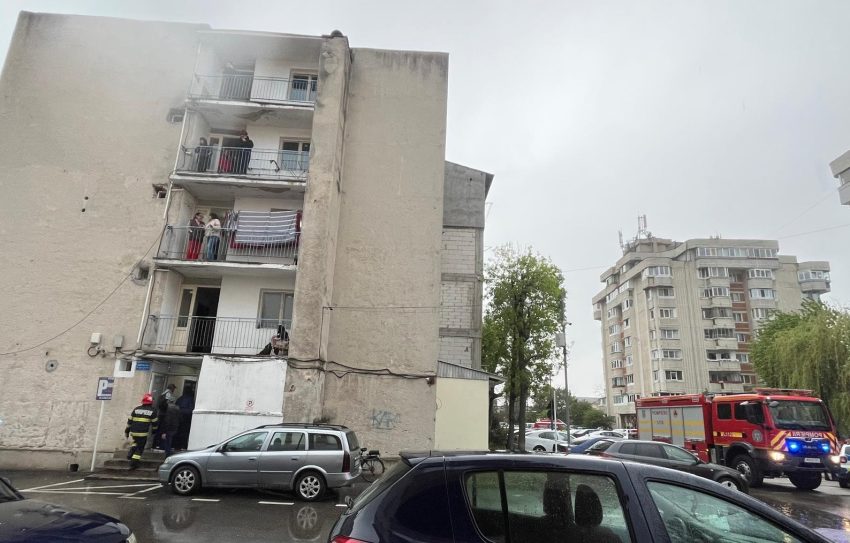 incendiu apartament Pitesti